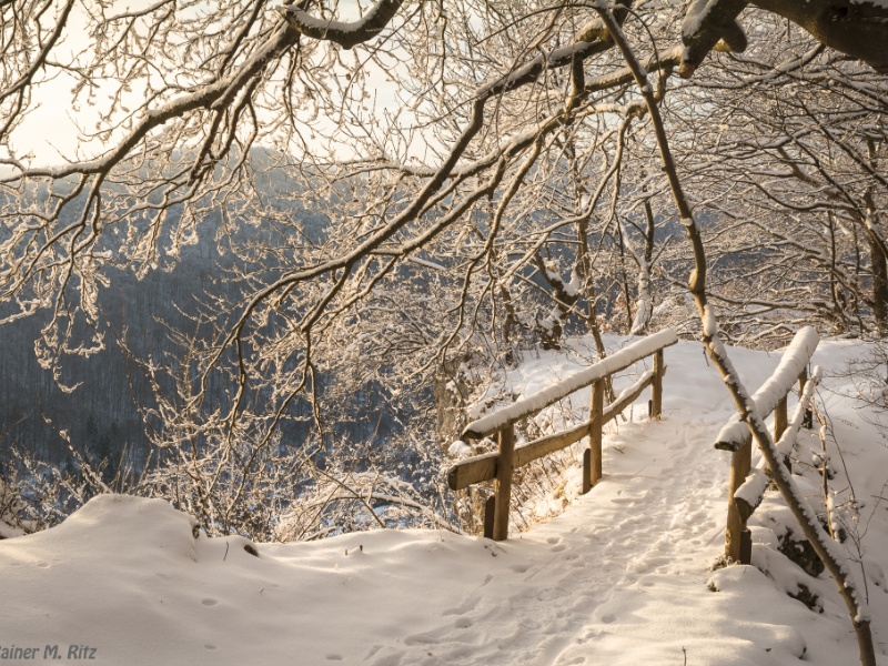 Schneebrücke